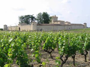Bordeaux Vineyards and Chateaux - Self Guided Bike Tour - France - Van Gogh Tours