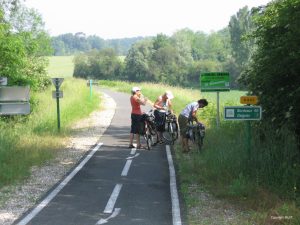 Bordeaux Vineyards and Chateaux - Self Guided Bike Tour - France - Van Gogh Tours