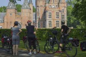 Amsterdam to Bruges Premium - Van Gogh Tours - Bike and Barge