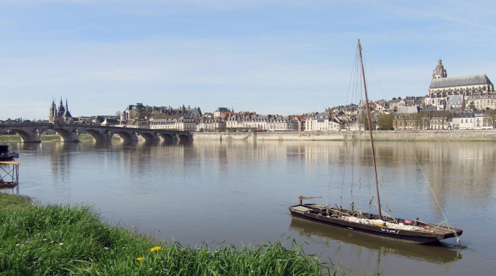Orléans to Tours