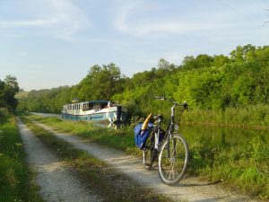 Bruges to Paris - Van Gogh Tours - Bike and Barge Tour France and Belgium