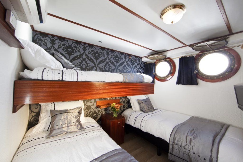 Van Gogh Tours - Bike and Barge - Princesse Royal