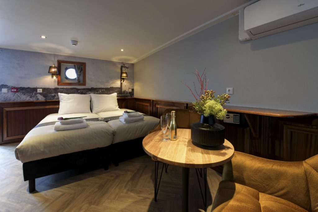 leafde-fan-frysln-suite_7_53646967840_o