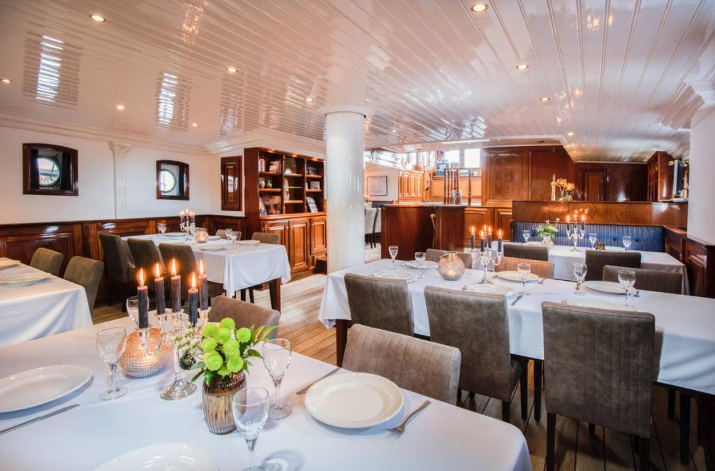 Van Gogh Tours - Sail and bike - Leafde fan Fryslan