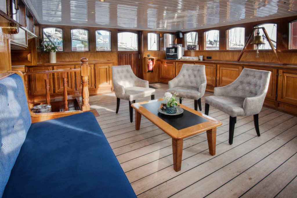 Van Gogh Tours - Sail and bike - Leafde fan Fryslan