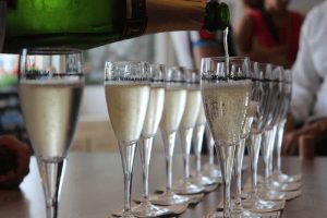 Espernay Champagne - Paris - Boat bike tours - Van Gogh Tours - France