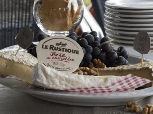 Espernay Champagne - Paris - Boat bike tours - Van Gogh Tours - France