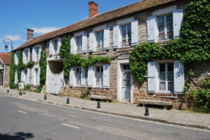 Paris to Montargis - Bike and Barge tour - Van Gogh Tours - France
