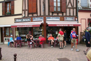 Paris to Montargis - Bike and Barge tour - Van Gogh Tours - France