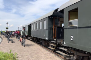 Tulips & Postcards - Van Gogh Tours - Guided Bike Tour