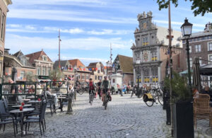 Tulips & Postcards - Van Gogh Tours - Guided Bike Tour
