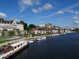 Northern Burgundy Bike and Barge Tour | France | Van Gogh Tours
