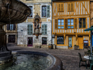 Northern Burgundy Bike and Barge Tour | France | Van Gogh Tours